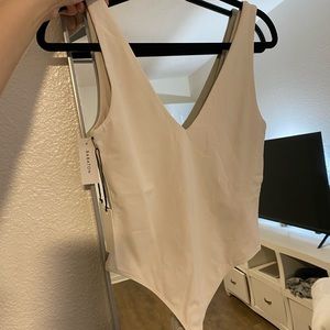 Aritzia contour bodysuit BRAND NEW MATTE PEARL